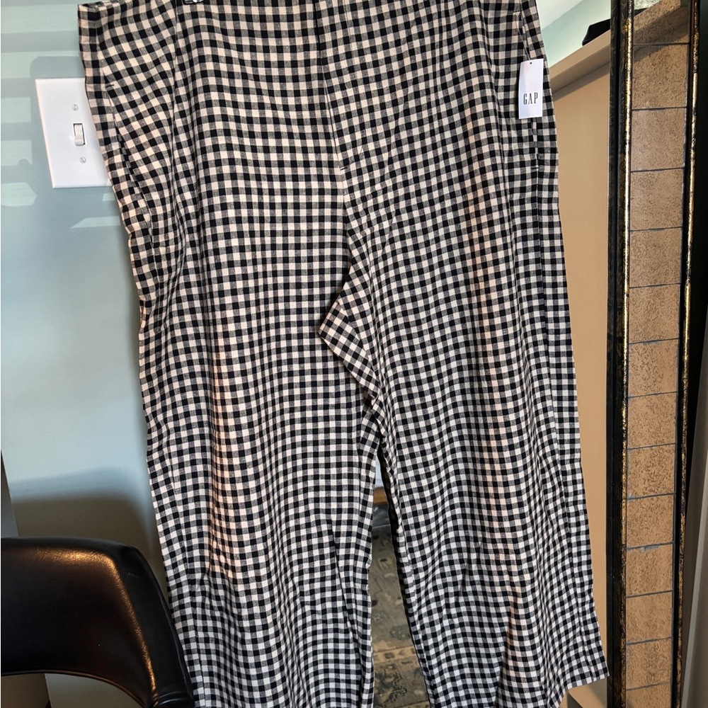 GAP Black and White Gingham Straight Leg Pants